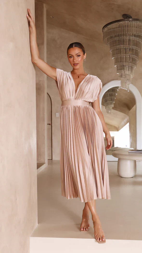 Kendel - Robe Longue Plissée Élégante en Satin