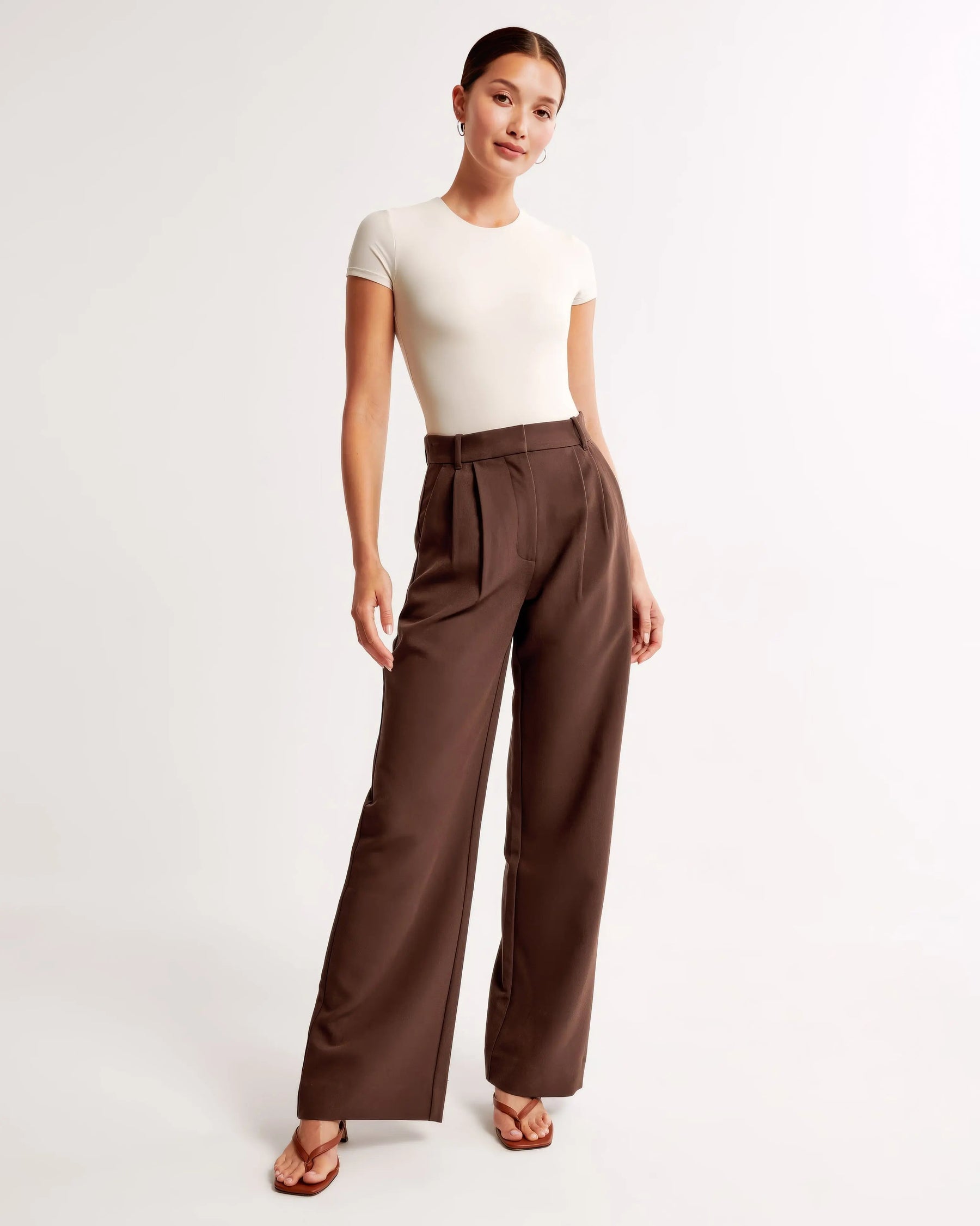 Sophie – Pantalon tailleur large, taille Haute et coupe Elégante