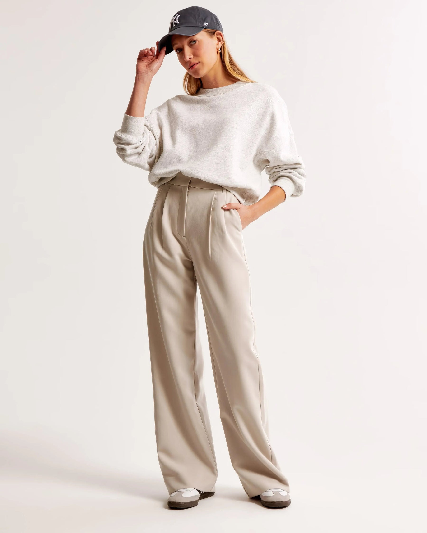 Sophie – Pantalon tailleur large, taille Haute et coupe Elégante