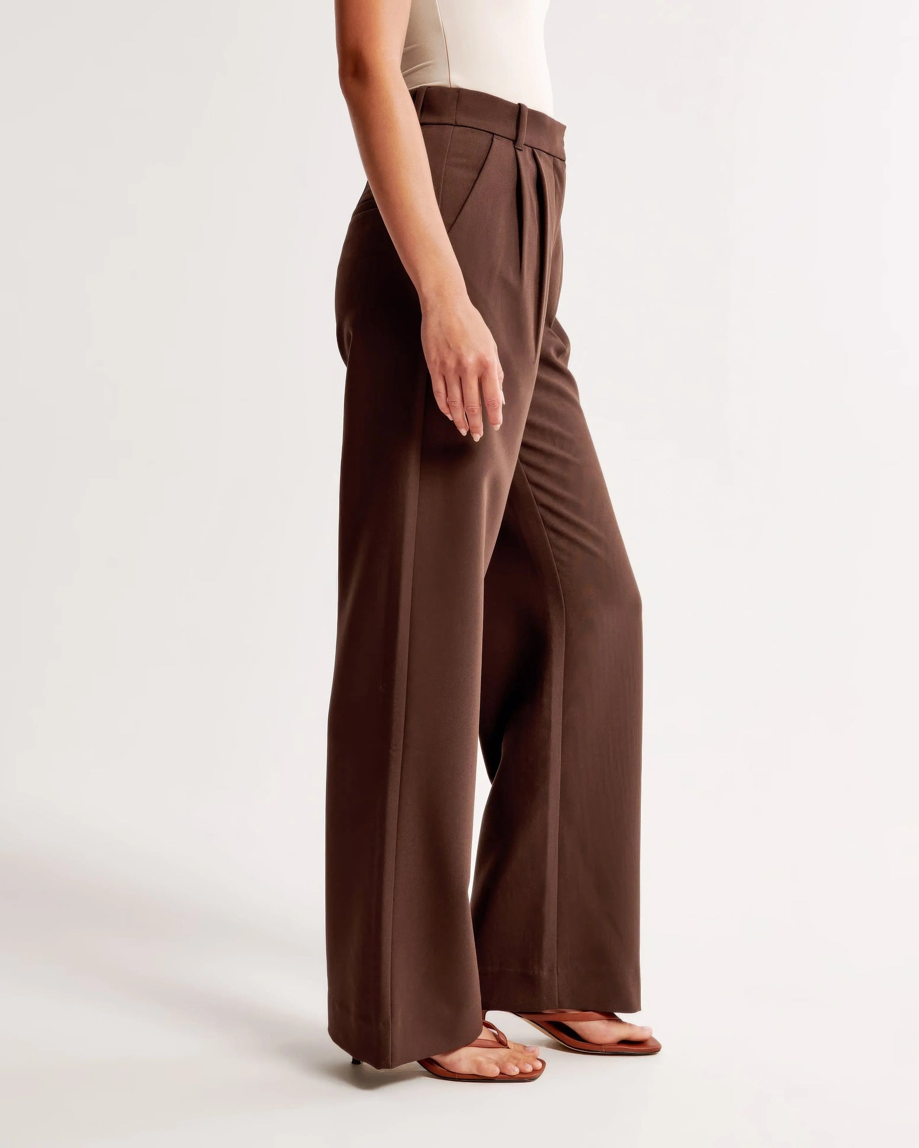 Sophie – Pantalon tailleur large, taille Haute et coupe Elégante