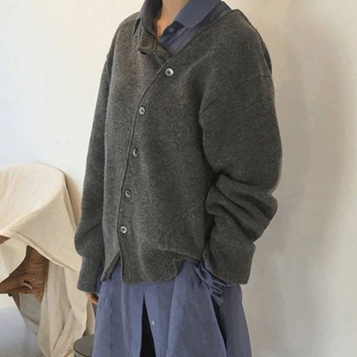 Fenna - Cardigan Asymétrique Femme pour un Style Élégant et Minimaliste