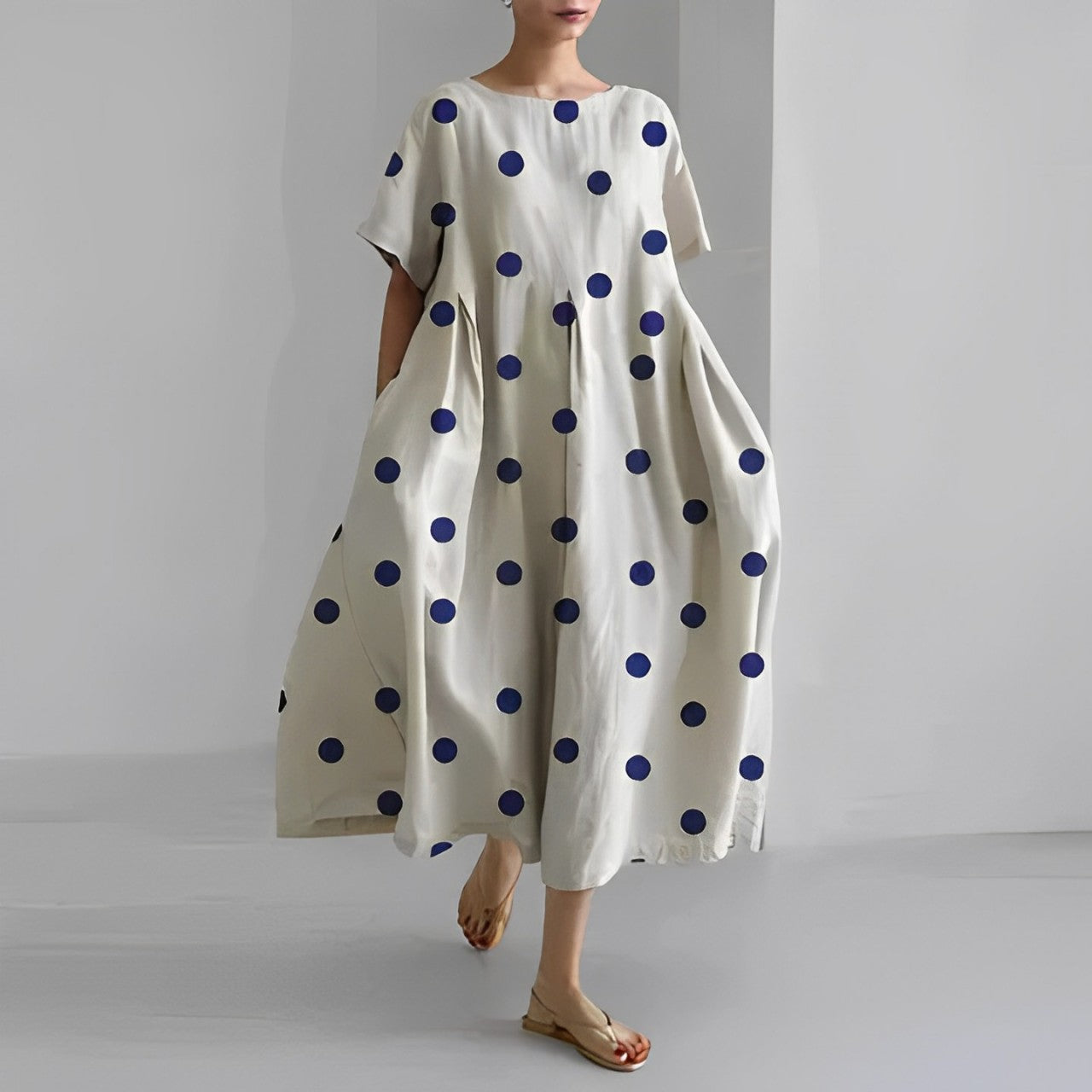 Rosa - Robe Oversize Fleurie pour Style Artistique et Confort Estival