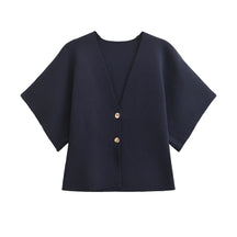 Devora - Blouse boutonnée minimaliste et élégante en tissu doux