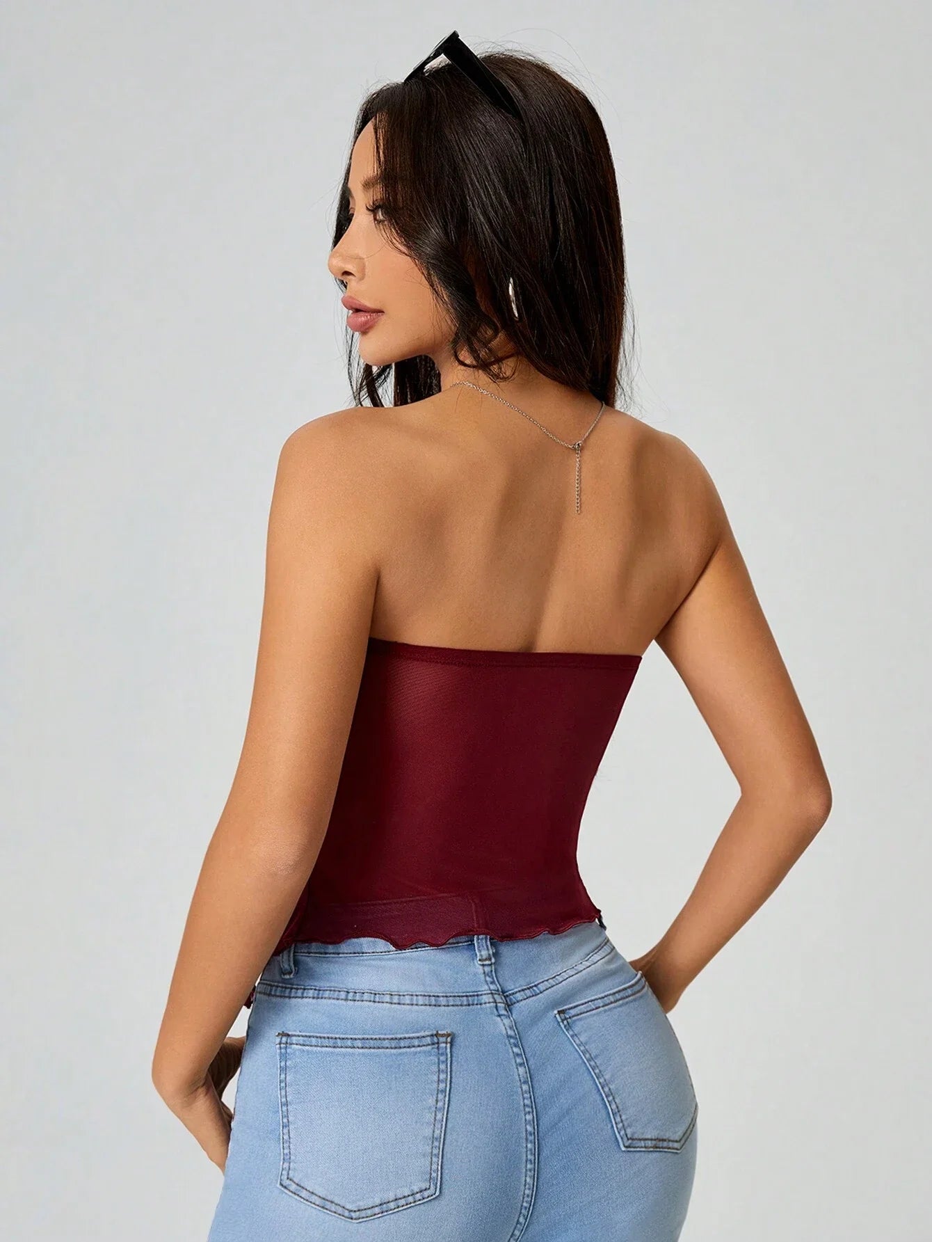 Selena – Top bandeau ajusté avec détail noué