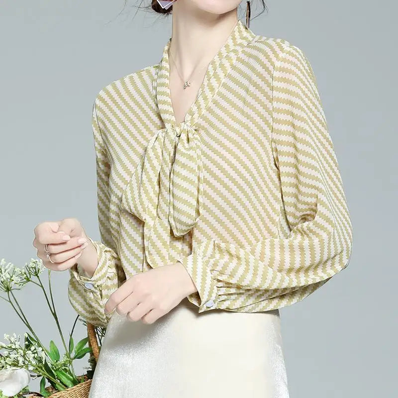 Bella - Blouse Élégante en Chiffon avec Détail Nœud et Manches Bouffantes