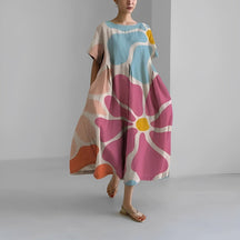 Rosa - Robe Oversize Fleurie pour Style Artistique et Confort Estival