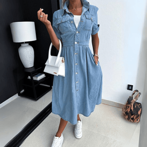 Rebekka – Robe chemise en denim, coupe élégante avec boutons et poches